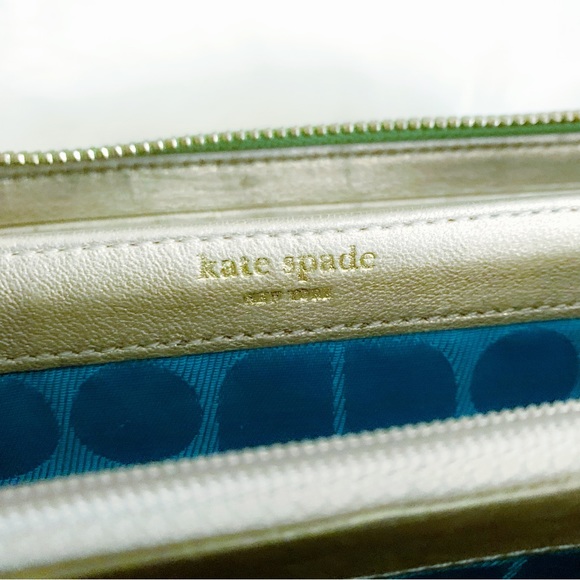 KATE SPADE Patent Green Stacy Big Apple Large Wallet - Picture 8 of 12